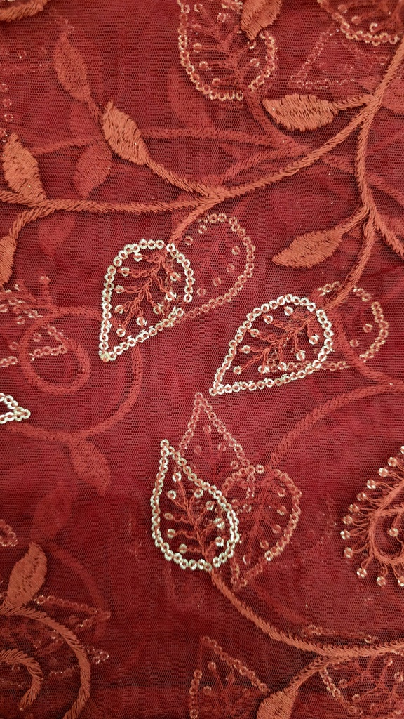 Net Dupatta with Floral Kadhai
